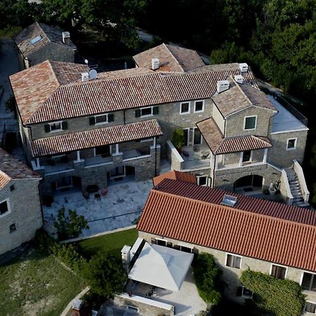 L'Abbraccio Della Quercia Apartment Momjan Exterior foto