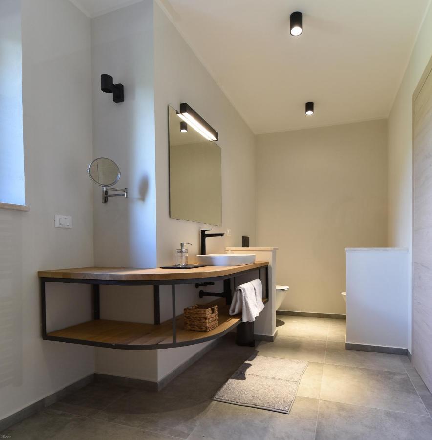 L'Abbraccio Della Quercia Apartment Momjan Exterior foto